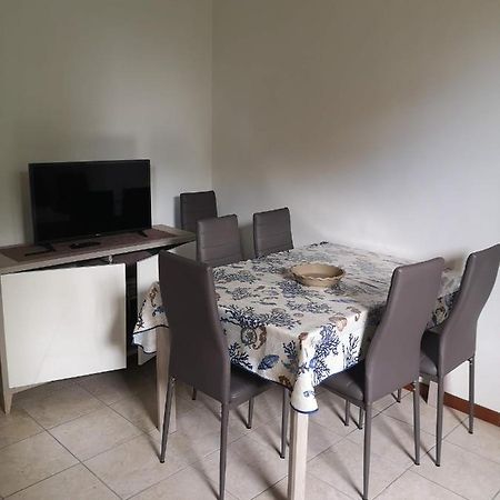 Appartement Bilocale Francesca à Erba Extérieur photo