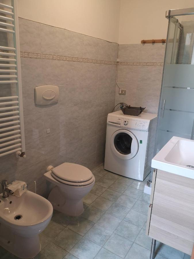 Appartement Bilocale Francesca à Erba Extérieur photo