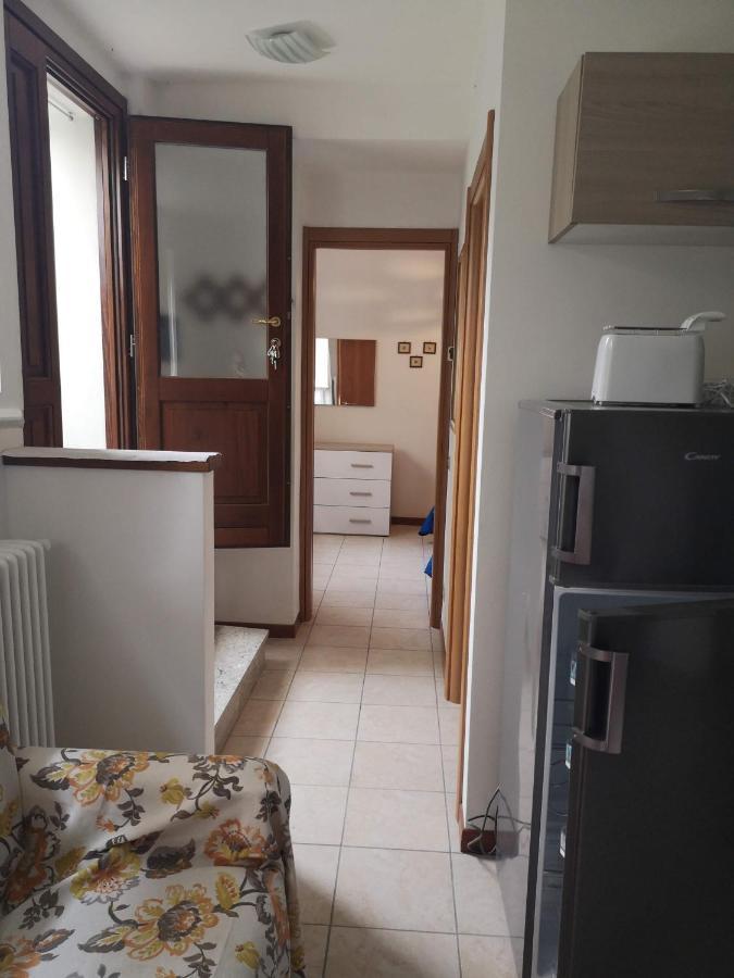 Appartement Bilocale Francesca à Erba Extérieur photo